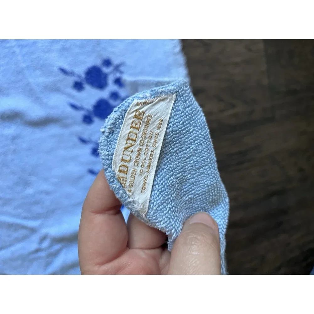 Dundee vintage towels